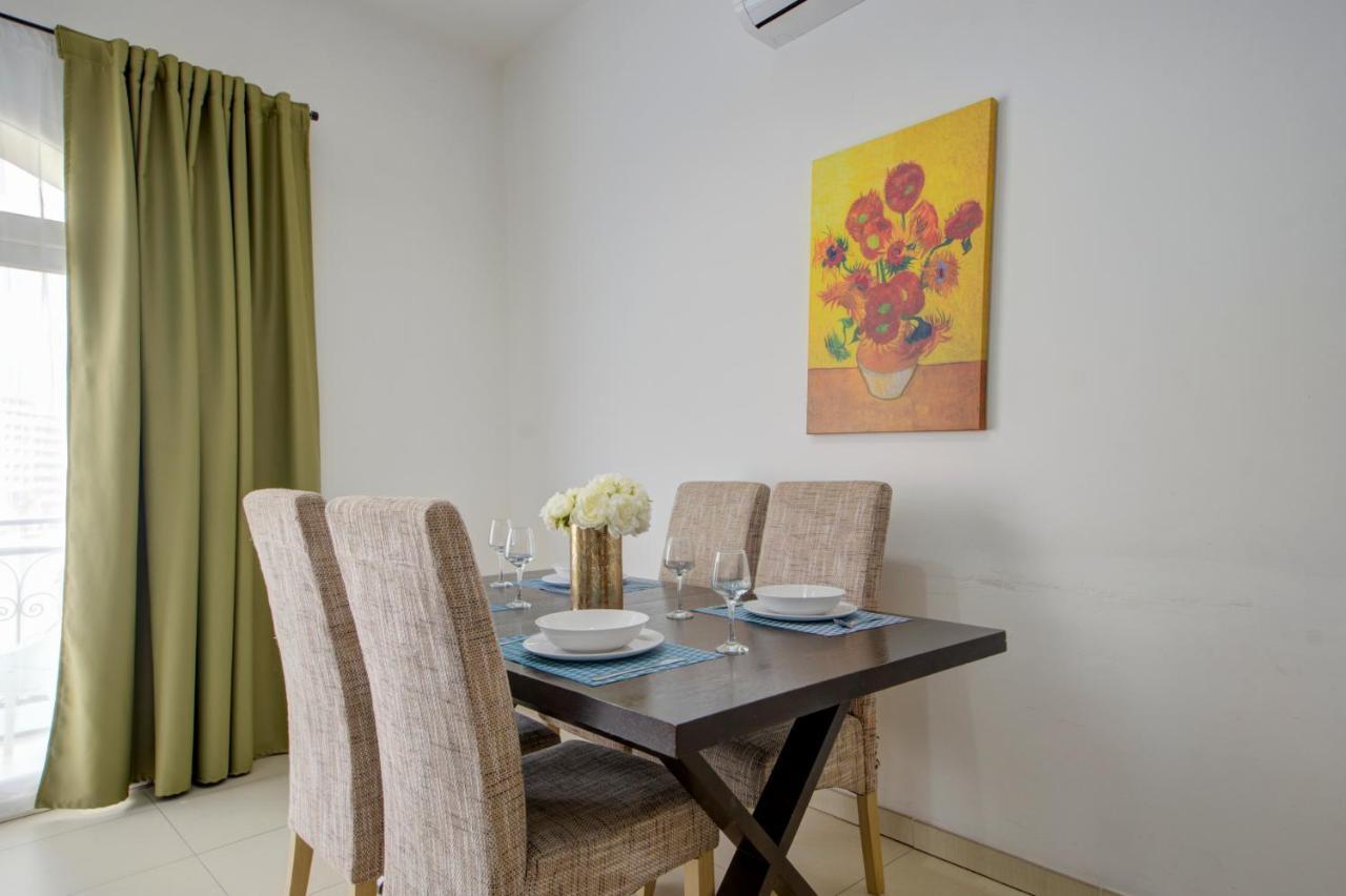 St Julians 2 Bedroom Apartment With Commanding Seaviews By Shortletsmalta Saint Julian's Luaran gambar